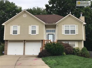 7301 E 165th St, Belton, MO 64012