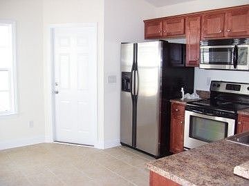 2nd image of 1007 Stony Woods Ln