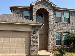 11305 SW 33rd Ter, Yukon, OK 73099