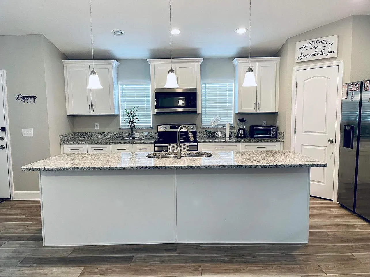 2139 Sutton Ridge Ave — Photo 2