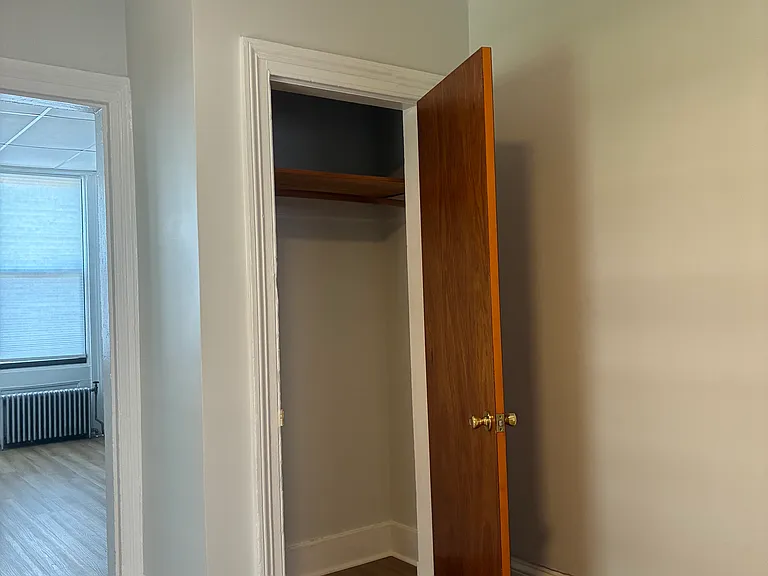 136 Coles St #2 — Photo 10