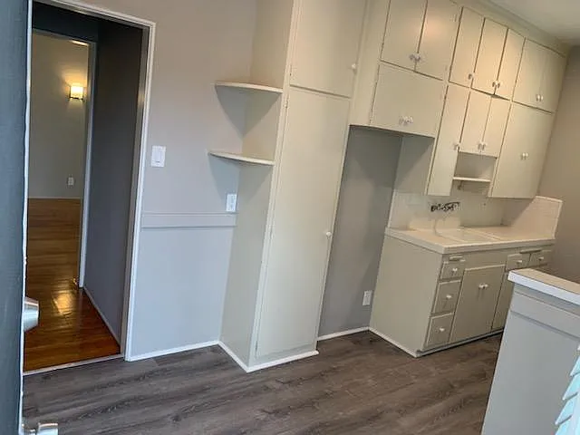 215 W Lomita Ave #11 — Photo 4