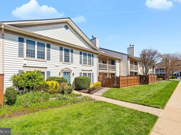 6060 Essex Ct House B, Alexandria, VA 22311