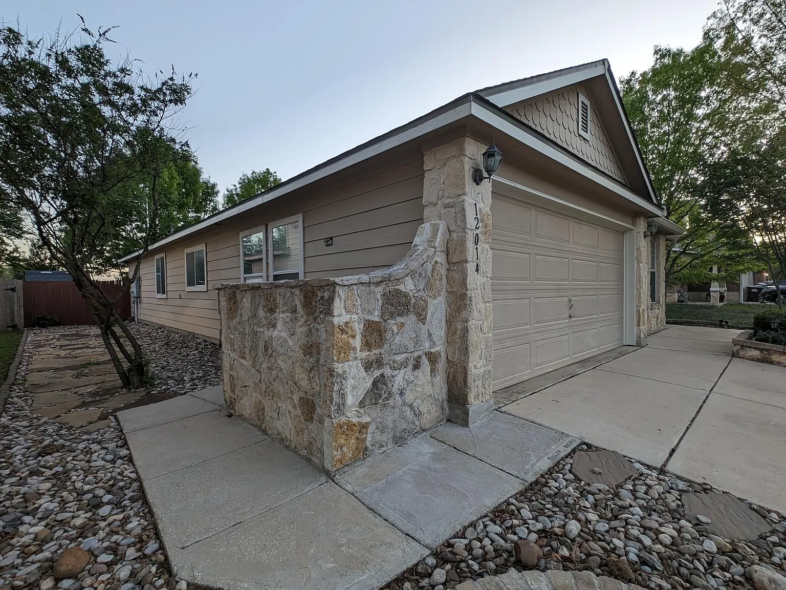 4 bed, 1542 sqft, $1,850 — Photo 2