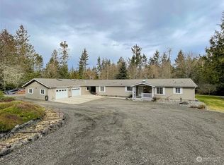 82 E Sorrel Ln, Port Angeles, WA 98362