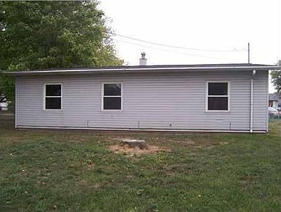 4th image of 50 Longfellow Dr