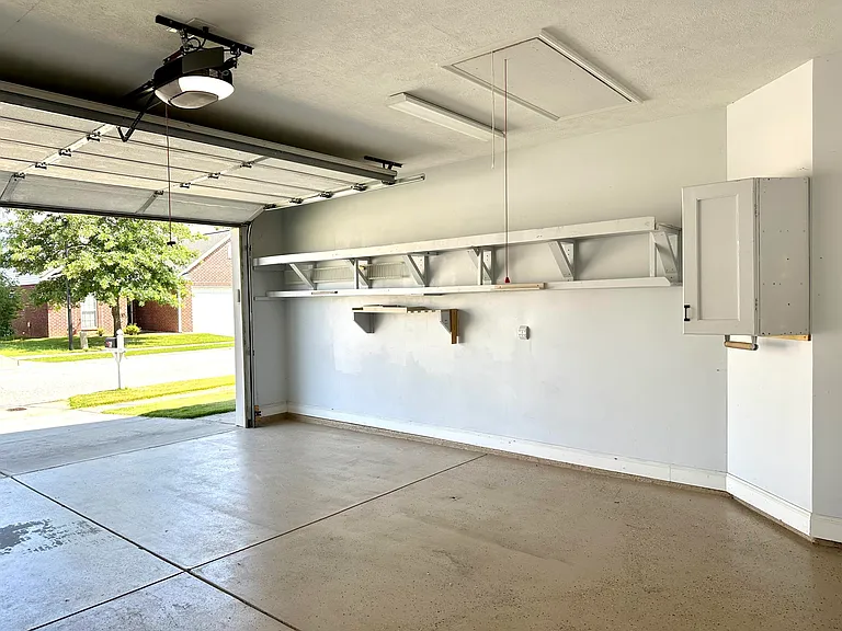 4458 Galway Dr — Photo 33