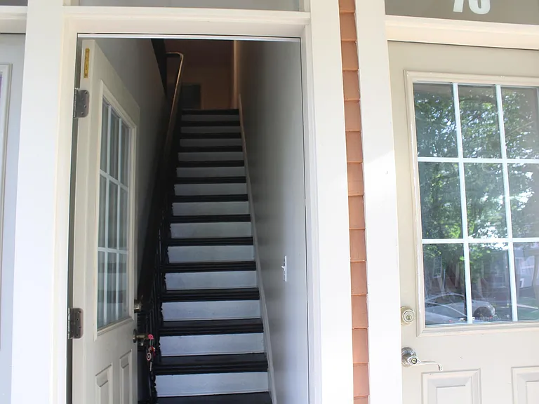 77 Hamilton St #77 — Photo 2