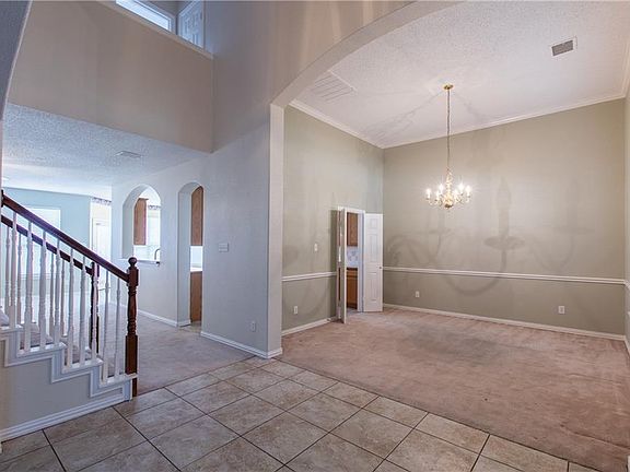 4th image of 3605 Aqua Springs Dr