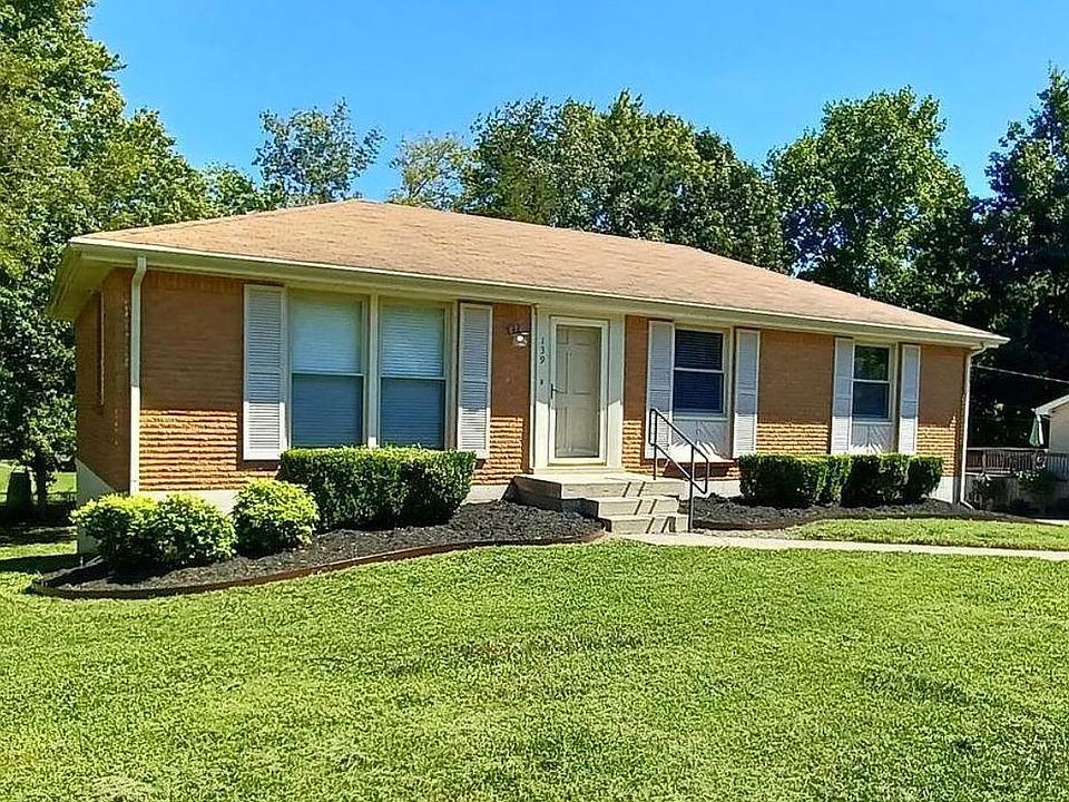 2nd image of 139 W Park Dr