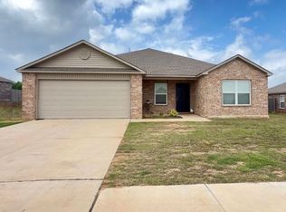 4313 Winding Brk, Harrah, OK 73045