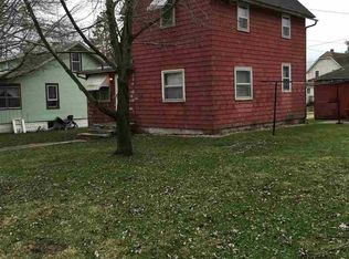 211 Calumet St, Savanna, IL 61074