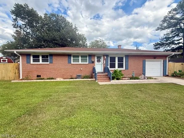 612 Carlton Dr, Hampton, VA 23666