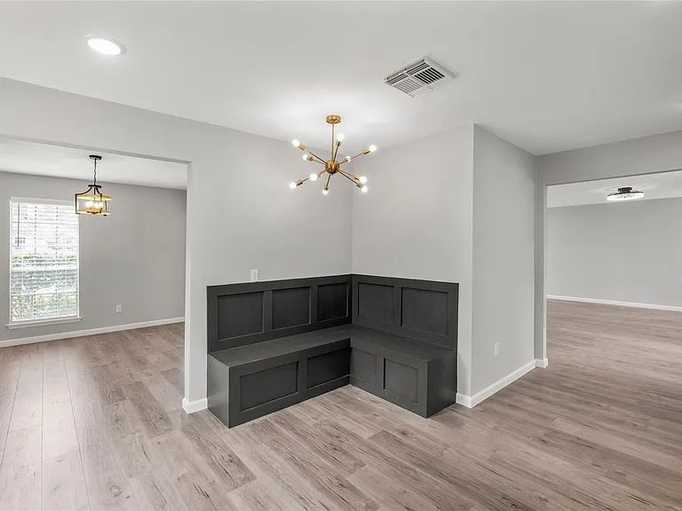 4523 Waterfall Way — Photo 6