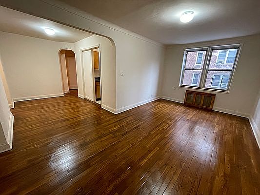 1st image of 135-10 Grand Central Pkwy #3021