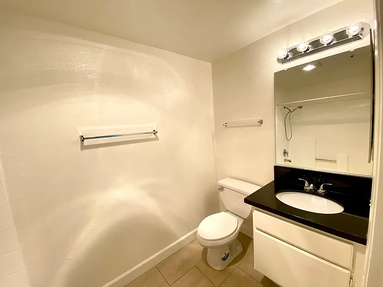 4431 Eagle Rock Blvd — Photo 18