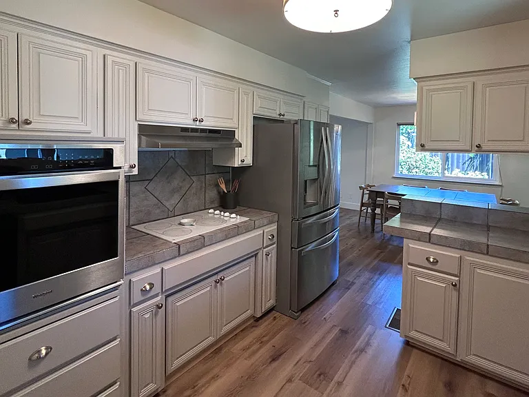 1803 Tanglewood Ln — Photo 6