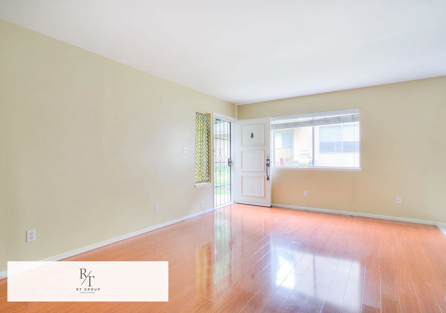 Charming 2-Bedroom Condo in Villa La Verne with Bonita Unified Schools! — Photo 1