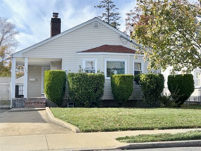 365 Wallace Street, Freeport, NY, 11520