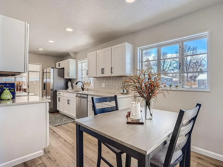 3074 S Robin Way — Photo 8