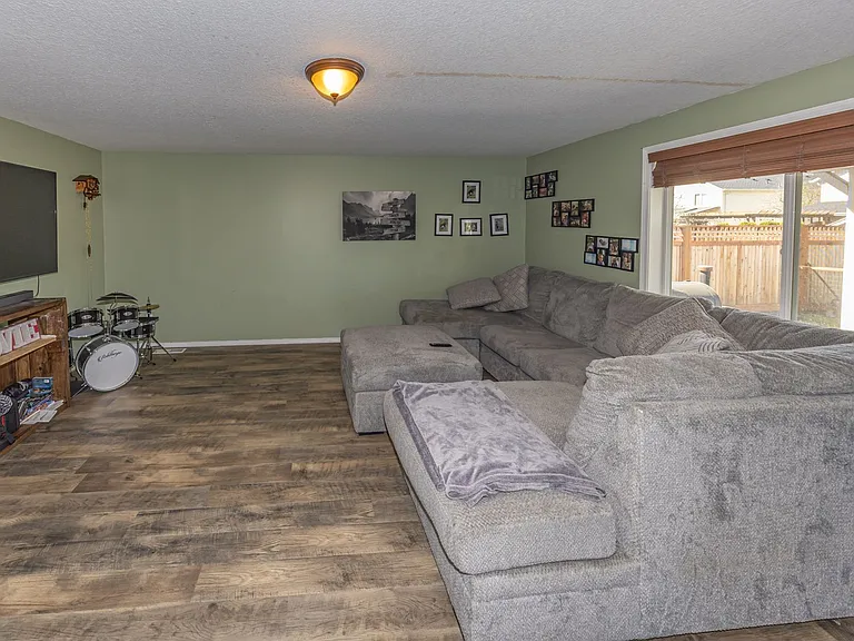 618 NW 27th Ave — Photo 11