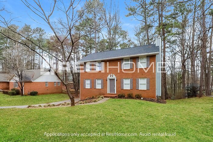 1st image of 1512 Hillside Dr SE