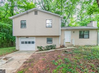 5218 Tina Ct, Stone Mountain, GA 30083
