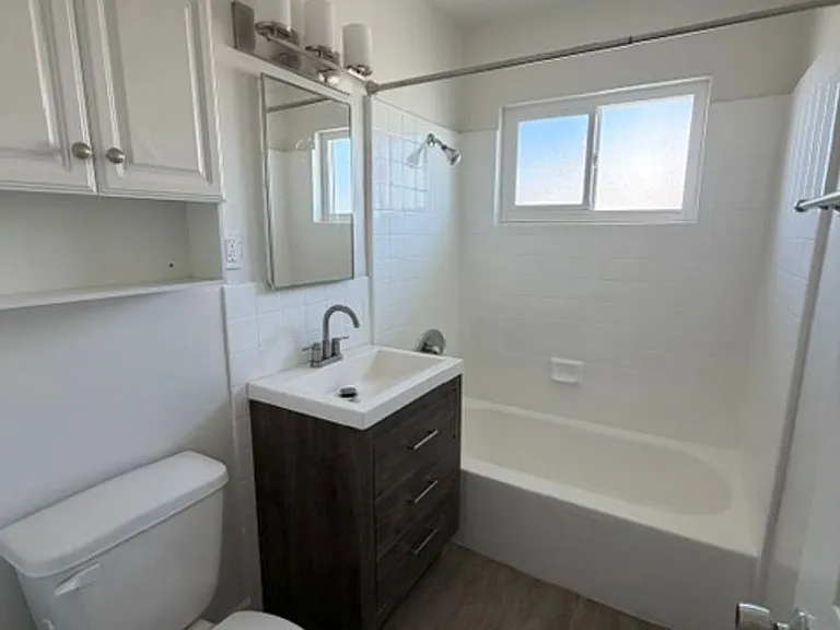 Welcome to the Dailey Court Apartments! — Photo 22