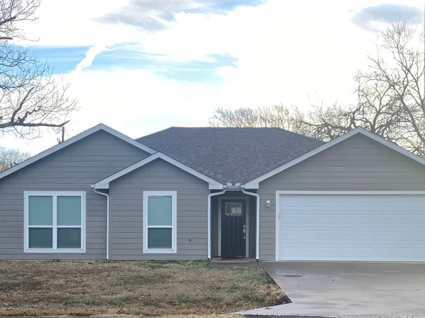 100 S Bois #D, Dodd City, TX 75438