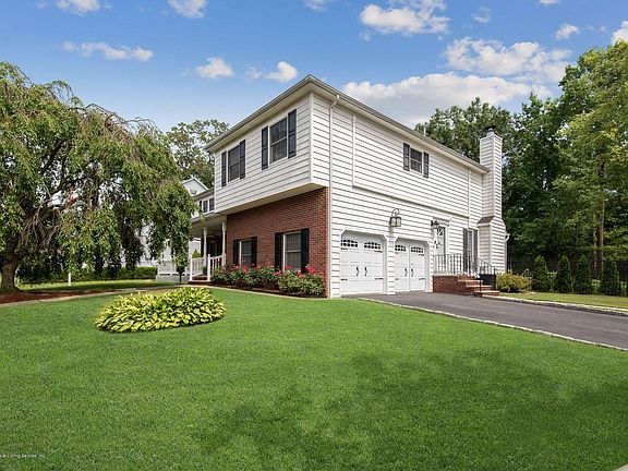 3rd image of 94 Princewood Ave