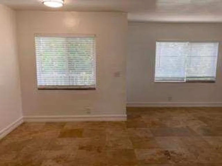 3007 N Andrews Ave — Photo 5