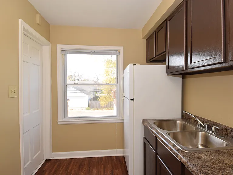 4167 N Sherman Blvd #4 — Photo 4