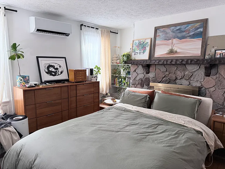 31 Clark St #1 — Photo 6