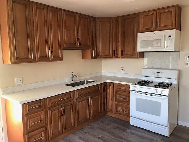 22110 Mission Blvd #D — Photo 7