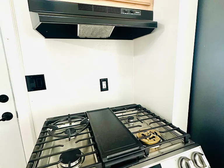 3007 Wade Ave — Photo 13