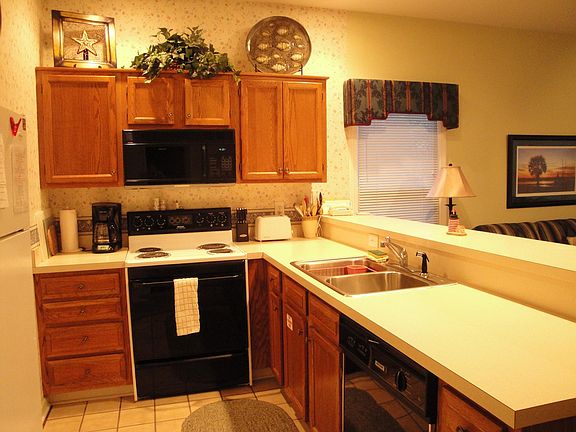 Lower Villa - fully stocked kitchen