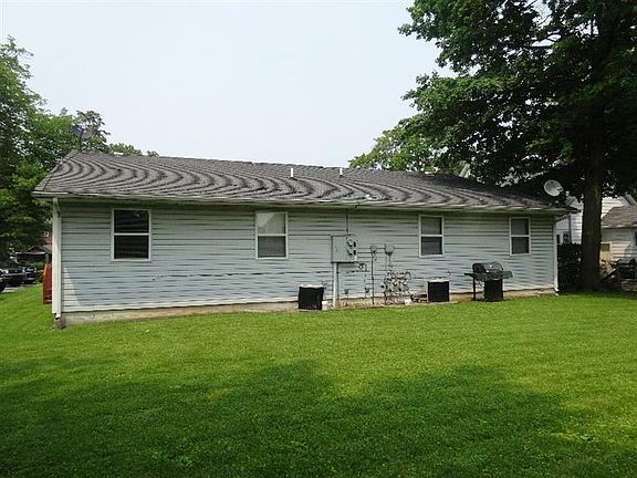3rd image of 806 Jefferson St
