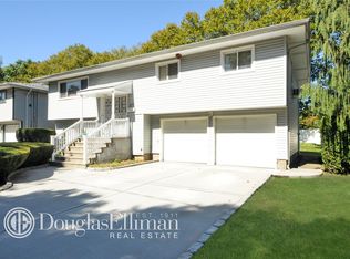 972 Wood Park Dr, Baldwin, NY 11510
