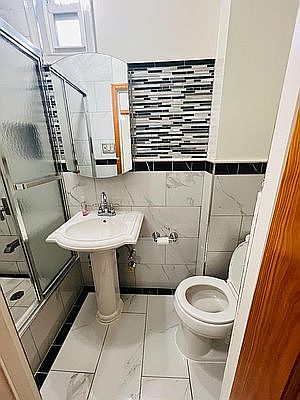 4th image of 20-41 42nd St #2