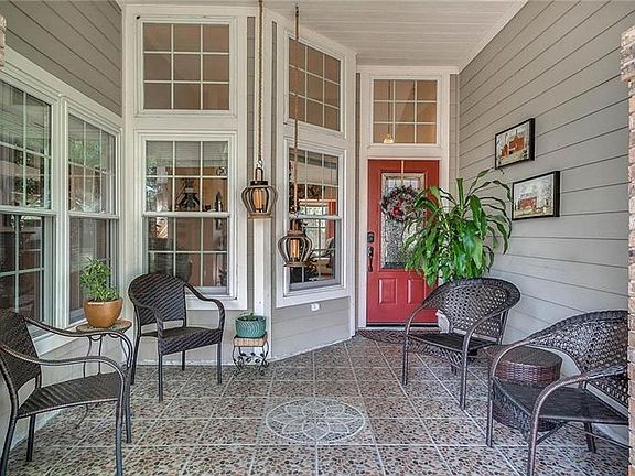 4th image of 1018 Turtle Creek Dr