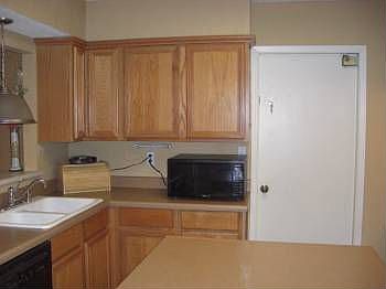 2nd image of 7422 Saddlewood St