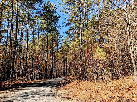 5th image of 28 Hidden Lake Pkwy