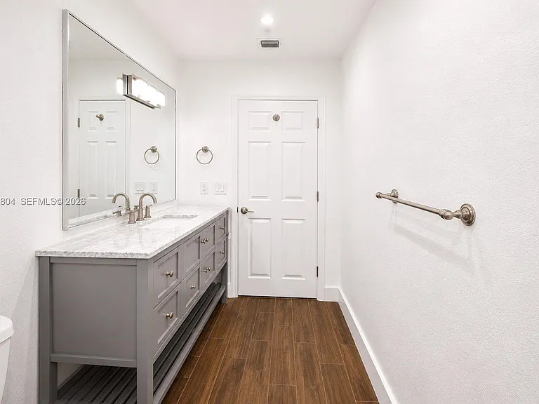 5839 SW 74th Ter #103 — Photo 6