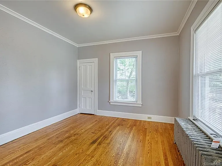 76 James St #1 — Photo 11