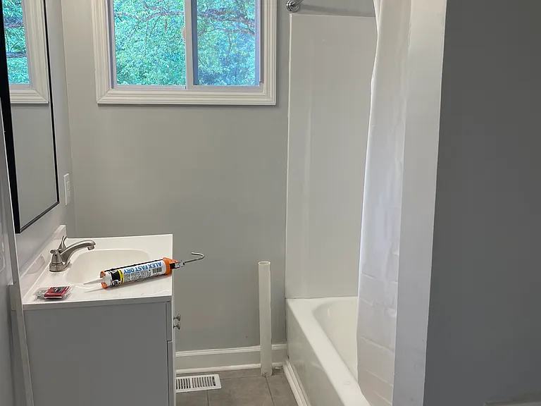 306 Hermitage Rd #2 — Photo 6
