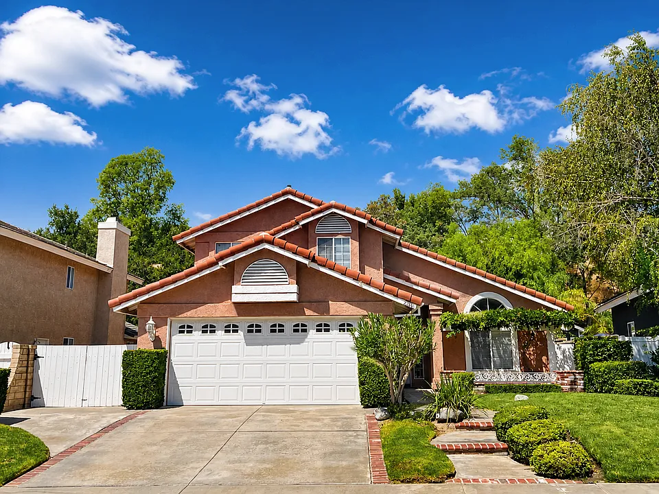 22441 Cardiff Dr