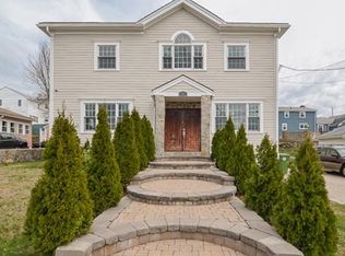 35 Bennett Rd, Watertown, MA 02472