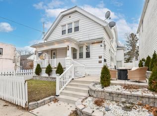 2523 W Maple St, Milwaukee, WI 53204