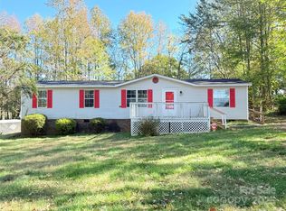 419 Twin Oaks Rd, Statesville, NC 28625
