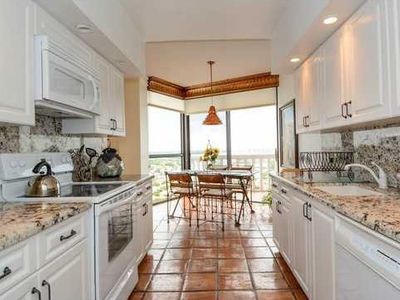 20201 E Country Club Dr APT 1901, Aventura, FL, 33180